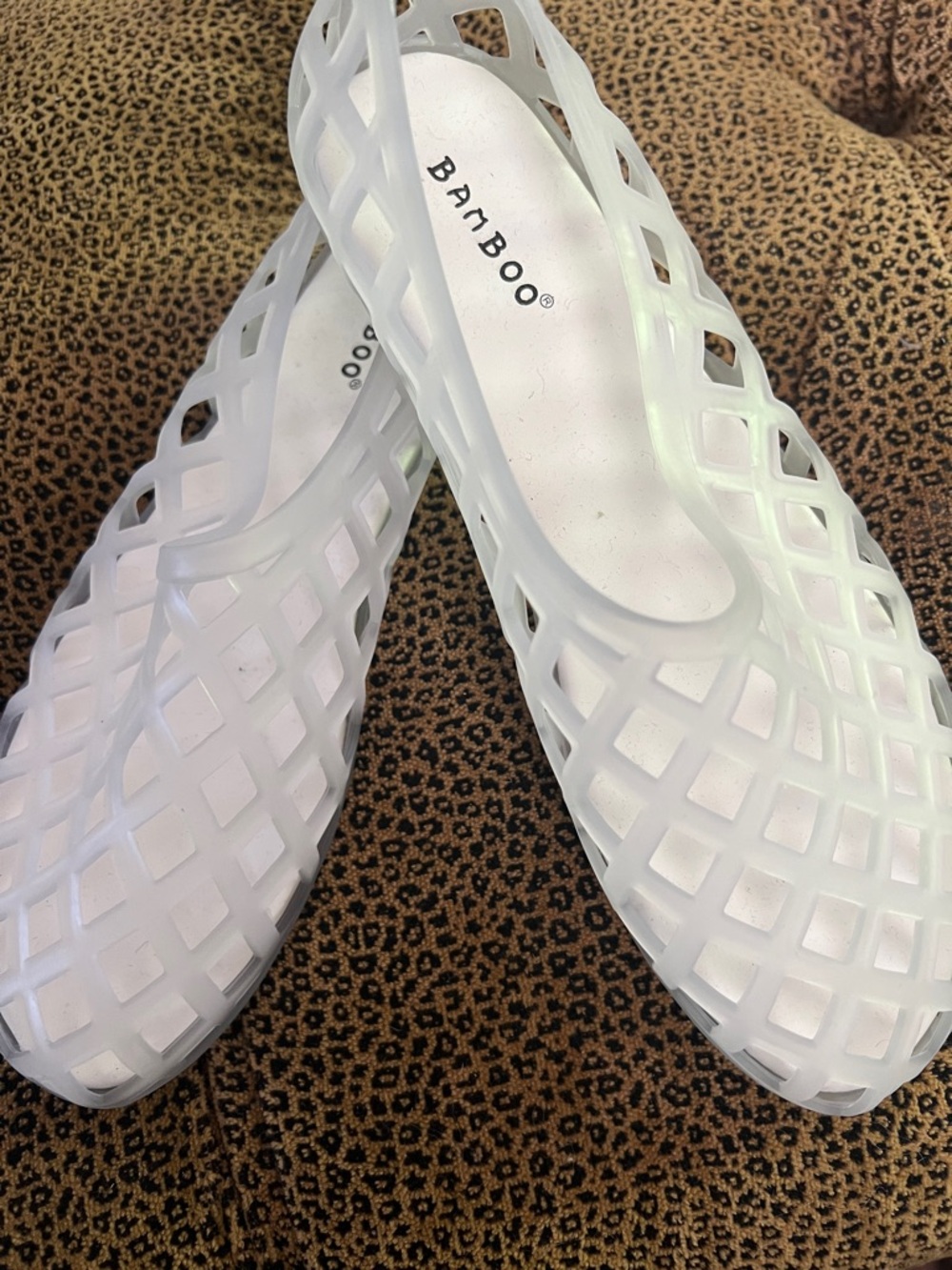 BAMBOO White Jelly Lattice Slip-On Sandals Womens 10 NWOT